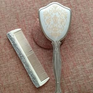 Vintage comb and brush